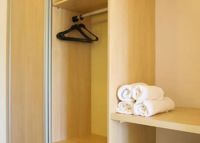 Hotel Viras
